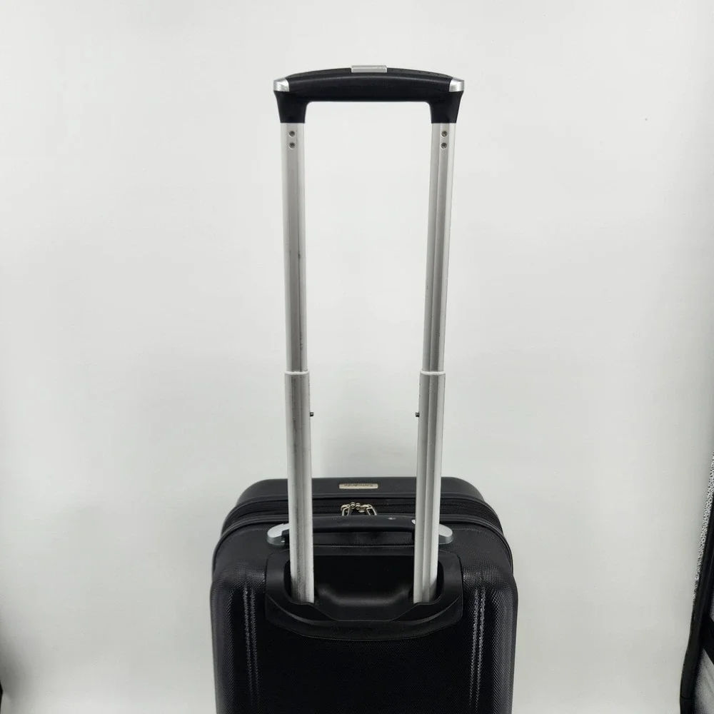 Samsonite 22 Inch Black Expandable Hard Side Spinner Carry On Luggage Suitcase